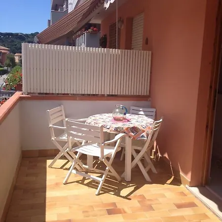 Casa Vacanze Porto Azzurro * 阿祖罗港
