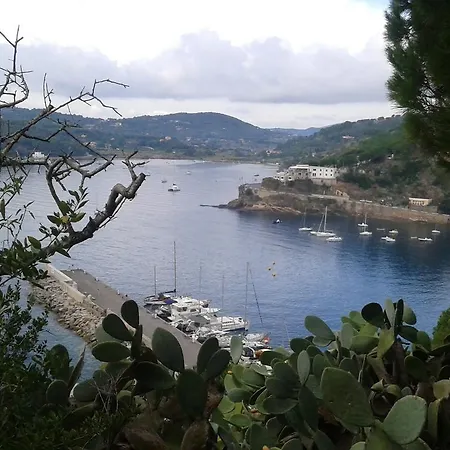 Casa Vacanze Porto Azzurro *